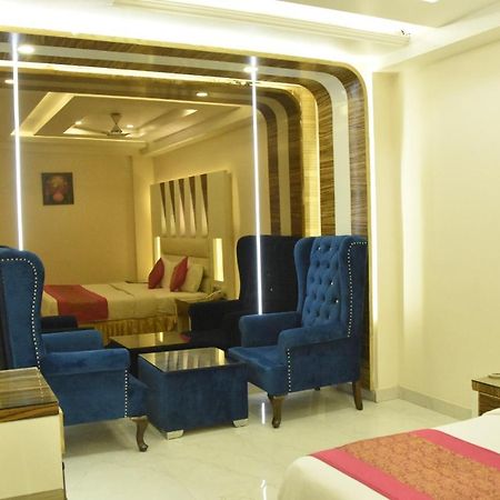 Hotel Aman Continental - 2Mins From Railway Station And 5 Mins From Metro Neu-Delhi Exterior foto