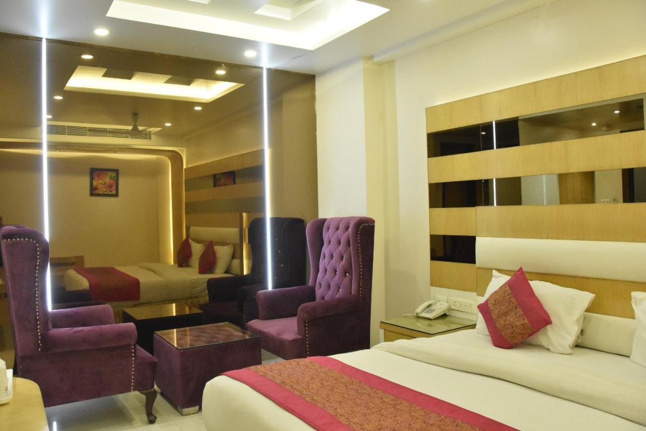 Hotel Aman Continental - 2Mins From Railway Station And 5 Mins From Metro Neu-Delhi Exterior foto