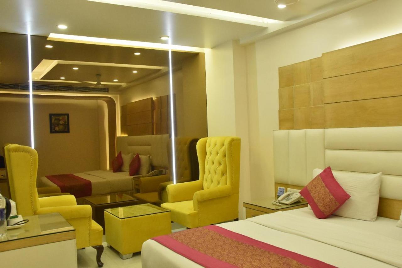 Hotel Aman Continental - 2Mins From Railway Station And 5 Mins From Metro Neu-Delhi Exterior foto