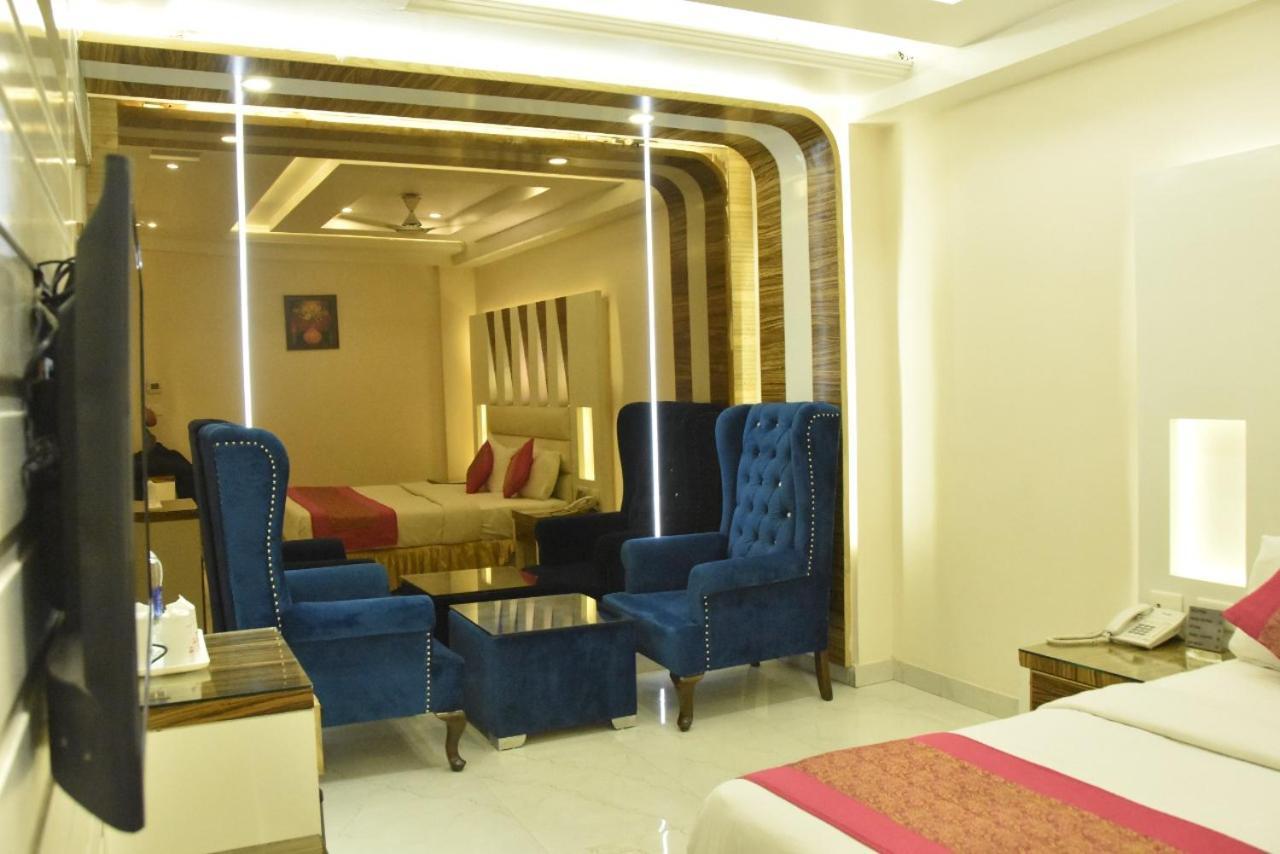 Hotel Aman Continental - 2Mins From Railway Station And 5 Mins From Metro Neu-Delhi Exterior foto